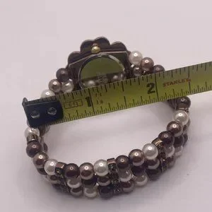 Working Nolan Miller Faux Pearl / Rhinestone Stretch Band Flower Women’s Watch Working Nolan Miller Faux Pearl / Rhinestone Stretch Band  main image 4